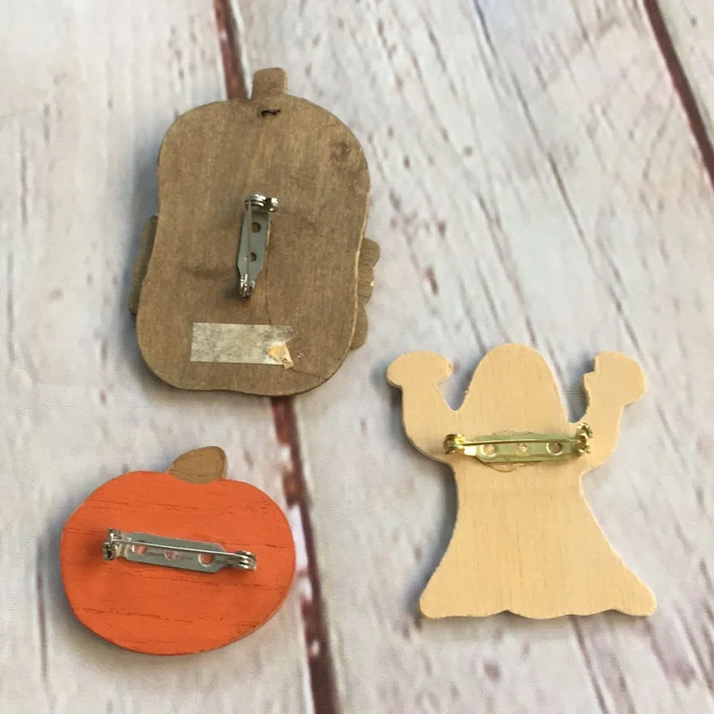 Vintage Fall and Halloween Wood Pins